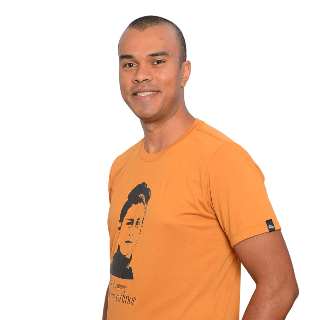 Camiseta "Santa Teresinha"